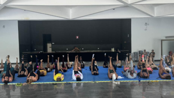 Aula de Yoga Experimental (04/05/2025)