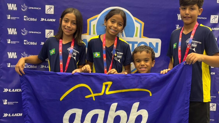 Atletas da AABB-BH são classificados para o Sul-Americano de Badminton na Colômbia