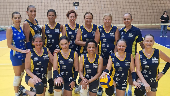 AABB-BH 63+ conquista a prata  no Brasileiro de Vôlei Master 2025